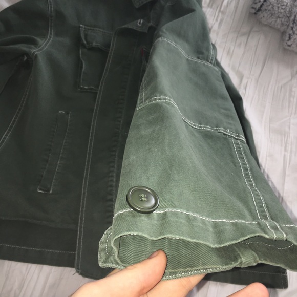 army green levi jackett - Picture 7 of 7